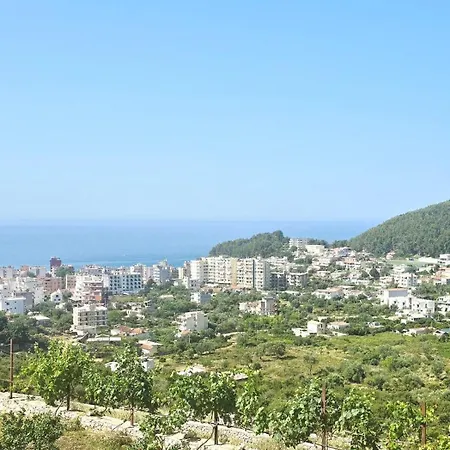 Modern Elegance With Breathtaking Panoramic Views